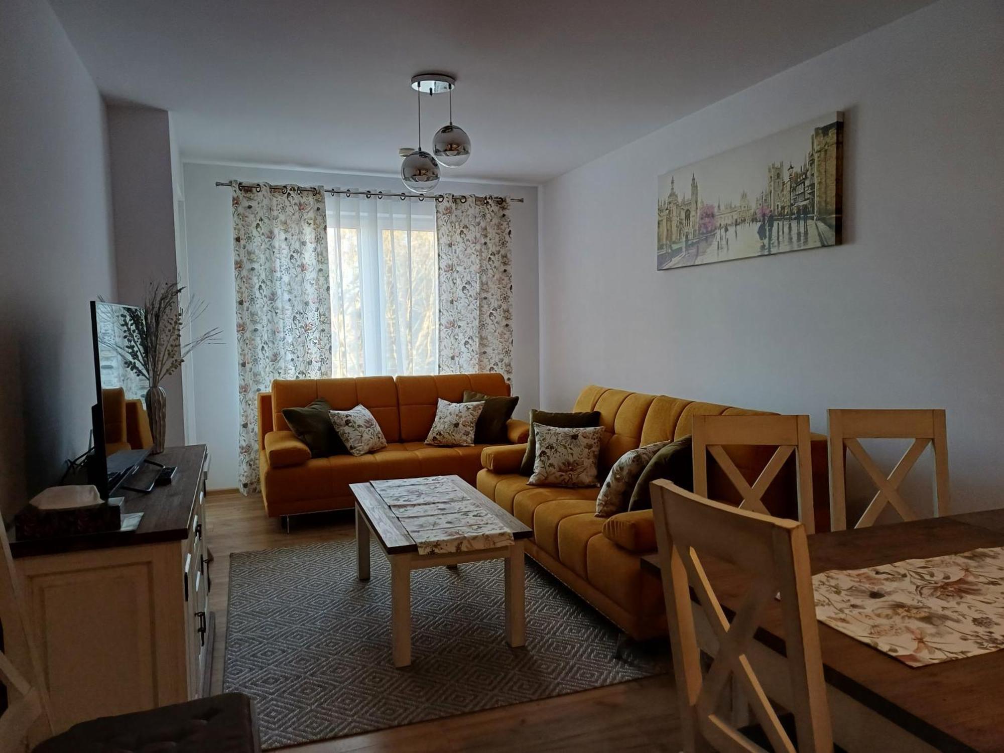 Spring & Summer Apartments Polanki Park 코워브제크 외부 사진