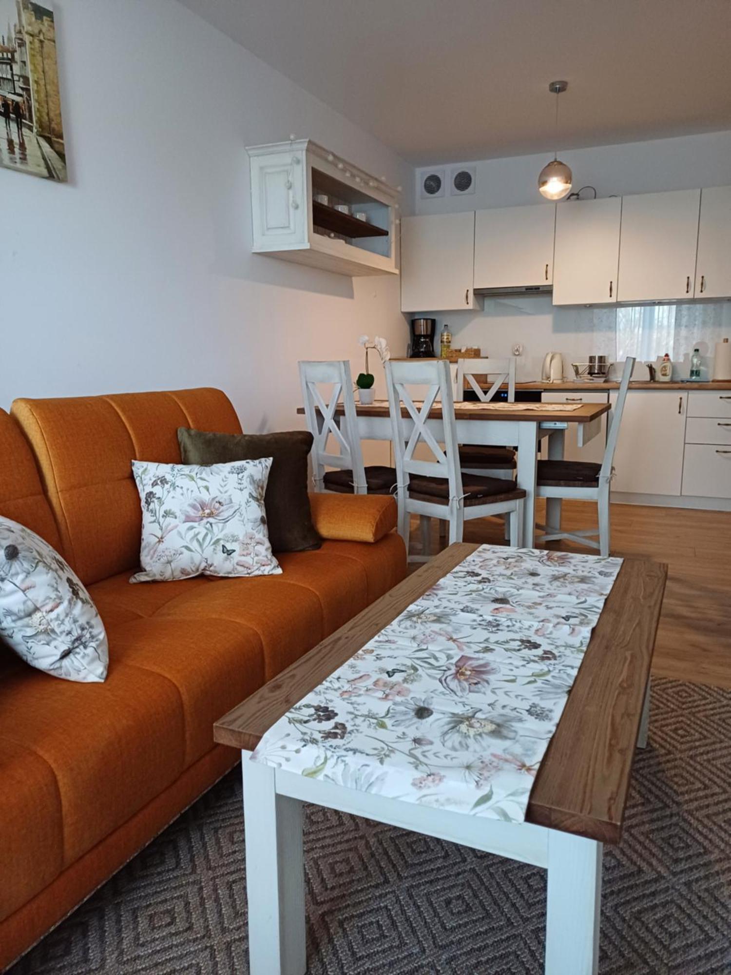 Spring & Summer Apartments Polanki Park 코워브제크 외부 사진