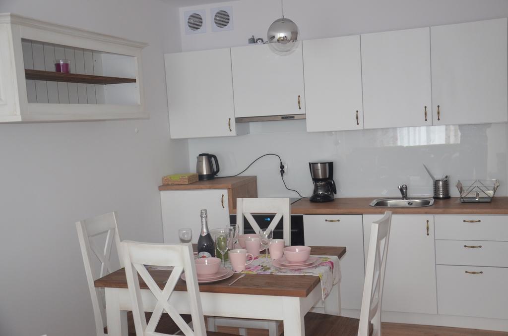 Spring & Summer Apartments Polanki Park 코워브제크 외부 사진